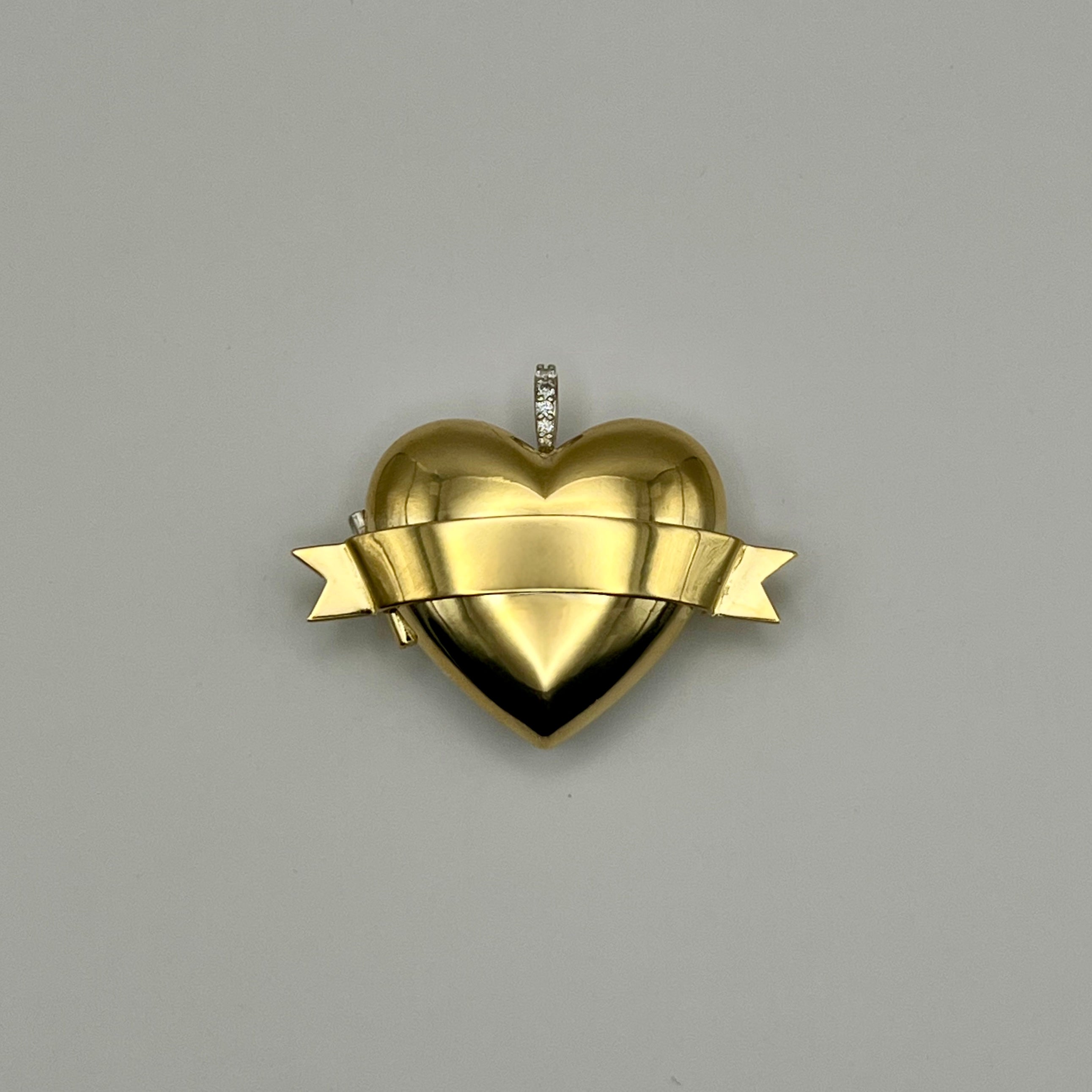 Legold Locket